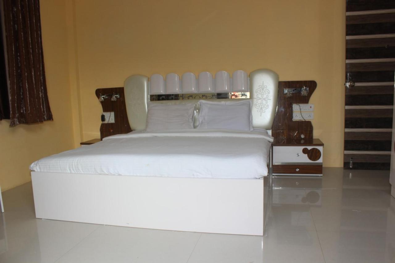 Villa 99 4Bhk Lonavala Exterior photo